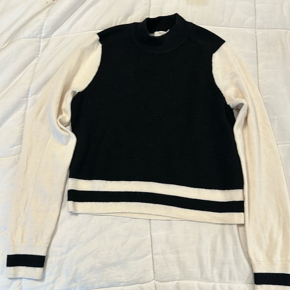 COPY - EUC Rag and Bone sweater